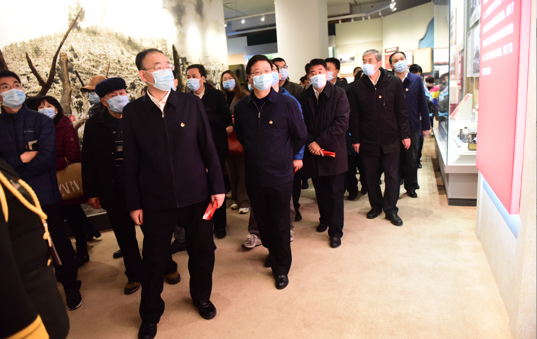 国家邮政局党组理论学习中心组（扩大）赴中国人民革命军事博物馆开展党史、新中国史学习
