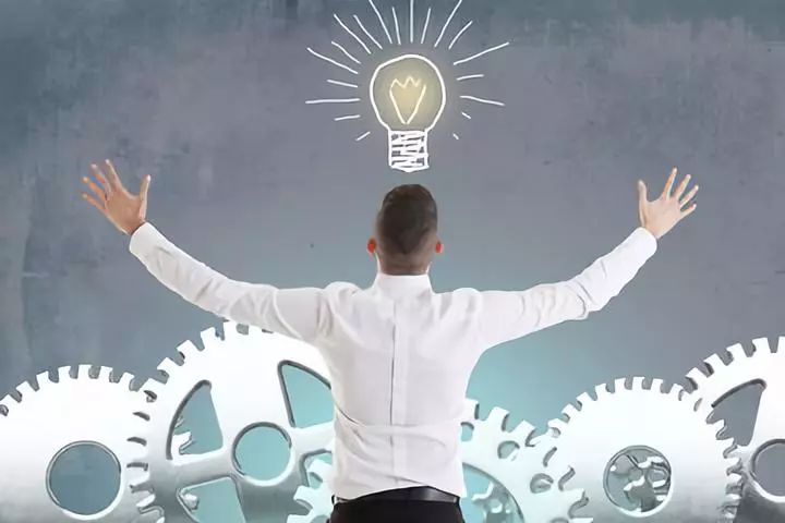 年终总结会上 : 副总突然问我，是不是供应商给采购留 10个点？