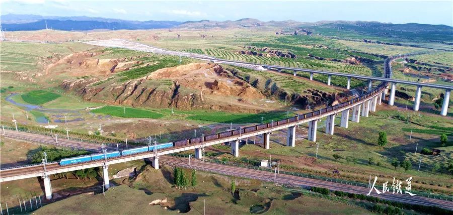 鐵路貨運量，今年棒棒噠?。?！