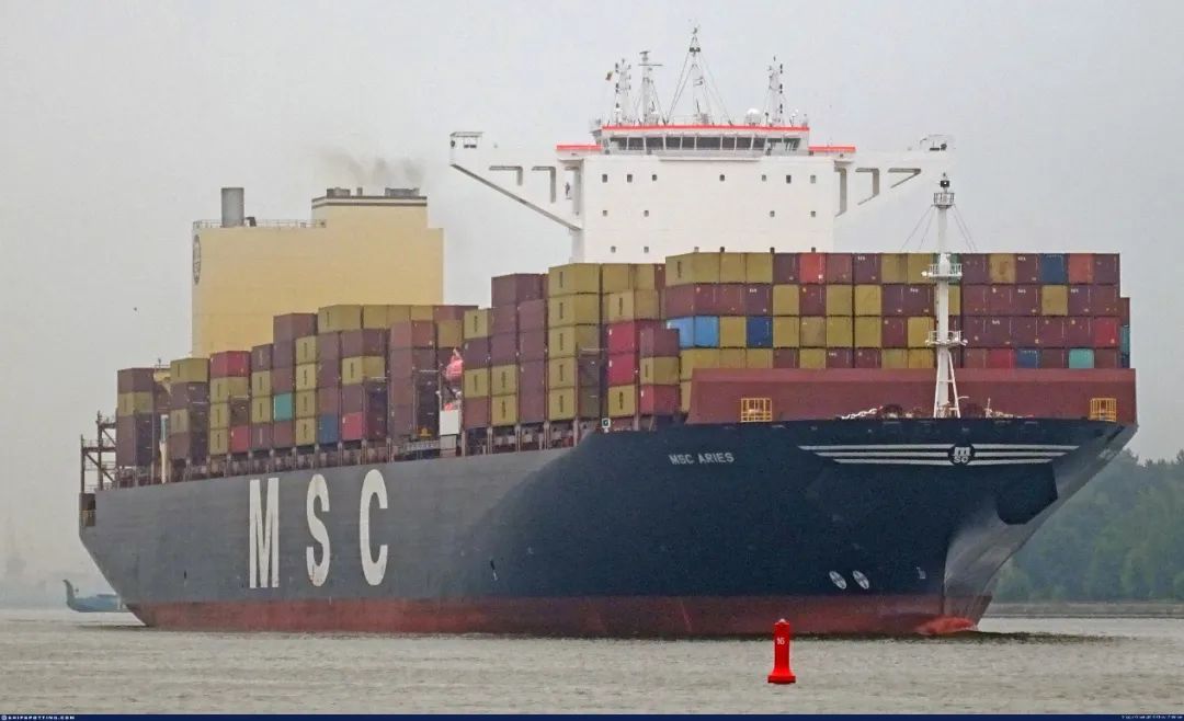 重大事件！MSC旗下一大型集装箱船被伊朗劫持，上有25名船员 | 港口圈
