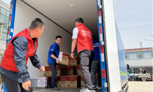 菜鸟全力保障香港特区支援震区重建项目，超1500吨物资陆续送达