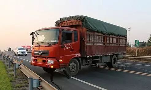 今晚，油價持續(xù)“三連跌”！預(yù)計將暴跌！